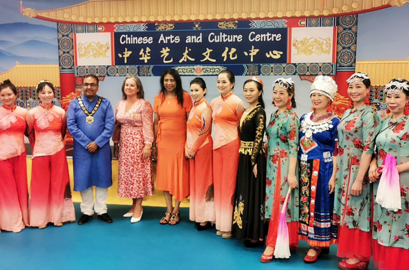 Mandy Thorn MBE DL visits Chinese Arts and Culture Centre, Telford