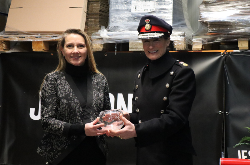 HM Lord-Lieutenant of Shropshire Anna Turner presents Jesmonite director and co-owner Emma Pearson with the Queen's Award for Enterprise in International Trade.